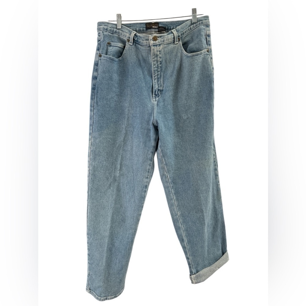 High waisted light wash straight leg jeans